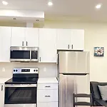 Cozy Guest Suite Near University Of Alberta, Southgate Mall, And Downtown