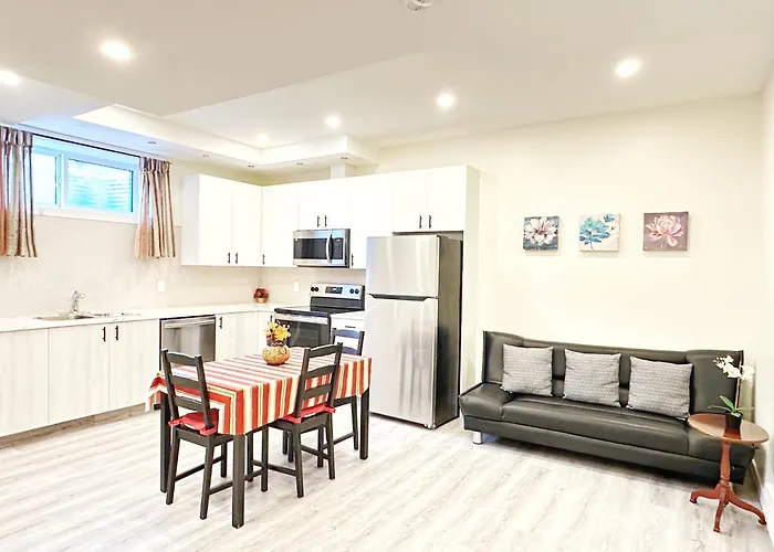 Cozy Guest Suite Near University Of Alberta, Southgate Mall, And Downtown