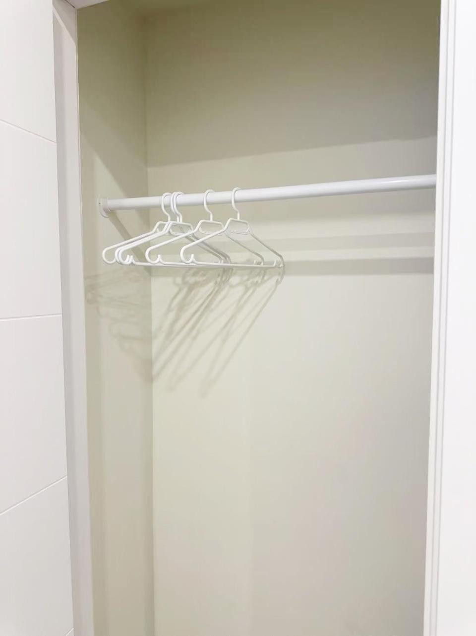 Cozy Guest Near Of Alberta, Southgate Mall, And Downtown Apartment
