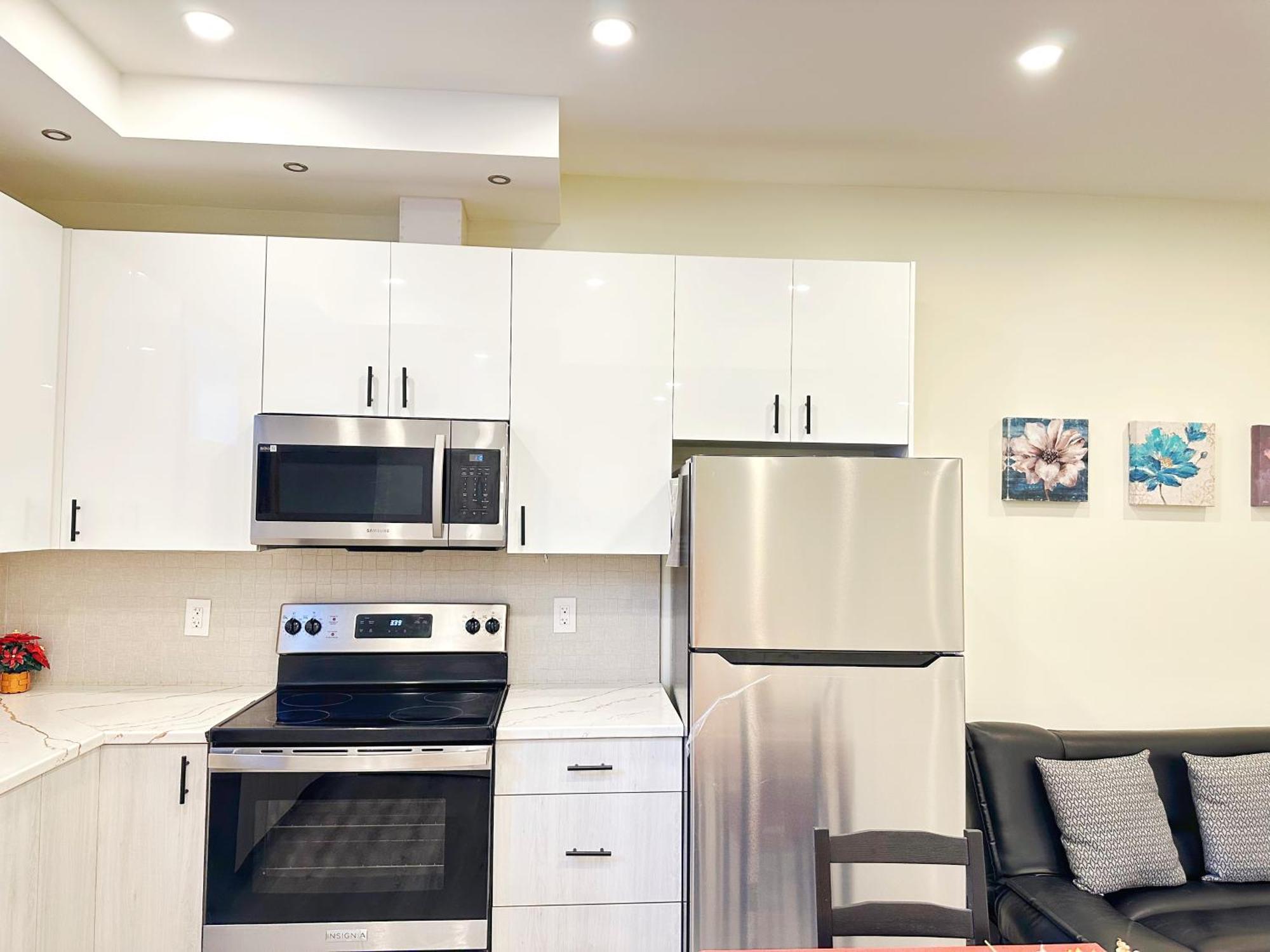 Apartment Cozy Guest Near Of Alberta, Southgate Mall, And Downtown *