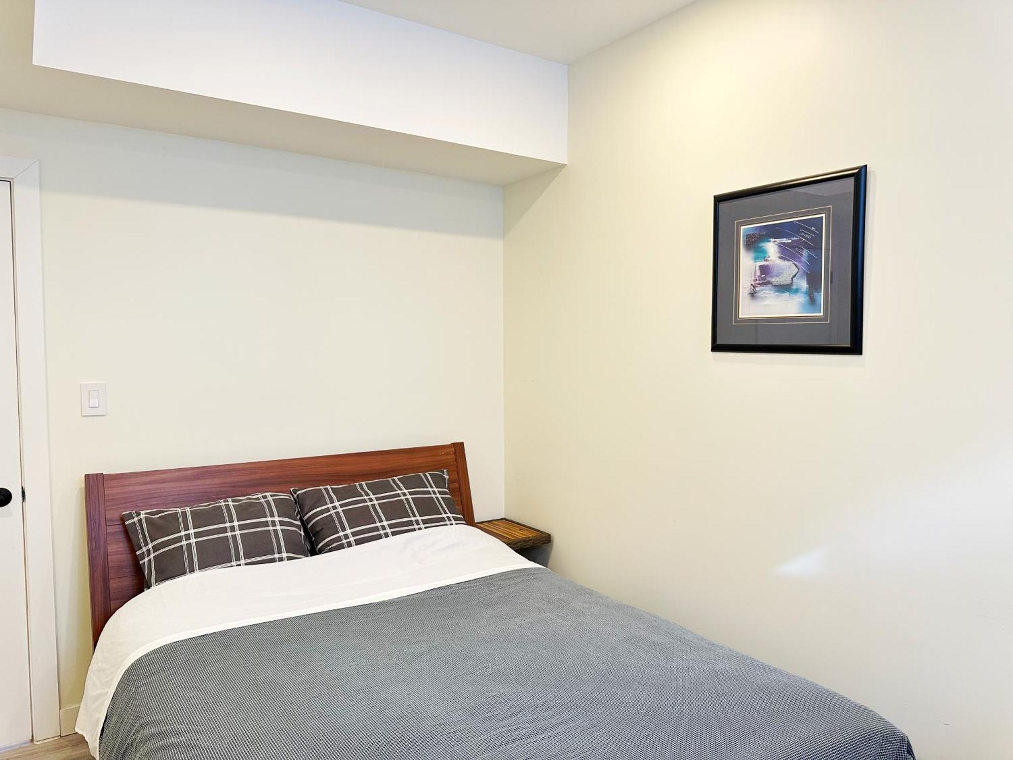 Apartment Cozy Guest Near Of Alberta, Southgate Mall, And Downtown Edmonton